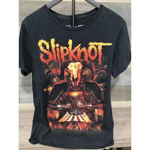 Camiseta Masculina Feminina Oversized Estampa Slipknot Caveira de Bode Flamejante Heavy Metal Streetwear T-shirt
