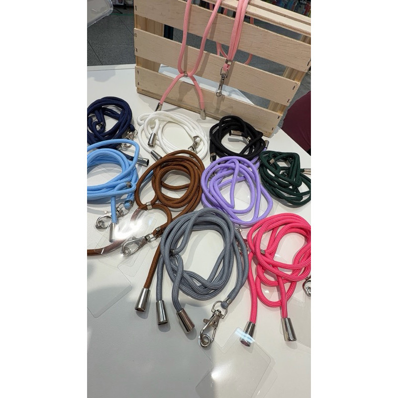 Cordão Anti-Queda para Celular 65cm Premium – Cores Modernas Ajuste Confortável — imagem 2 de 2