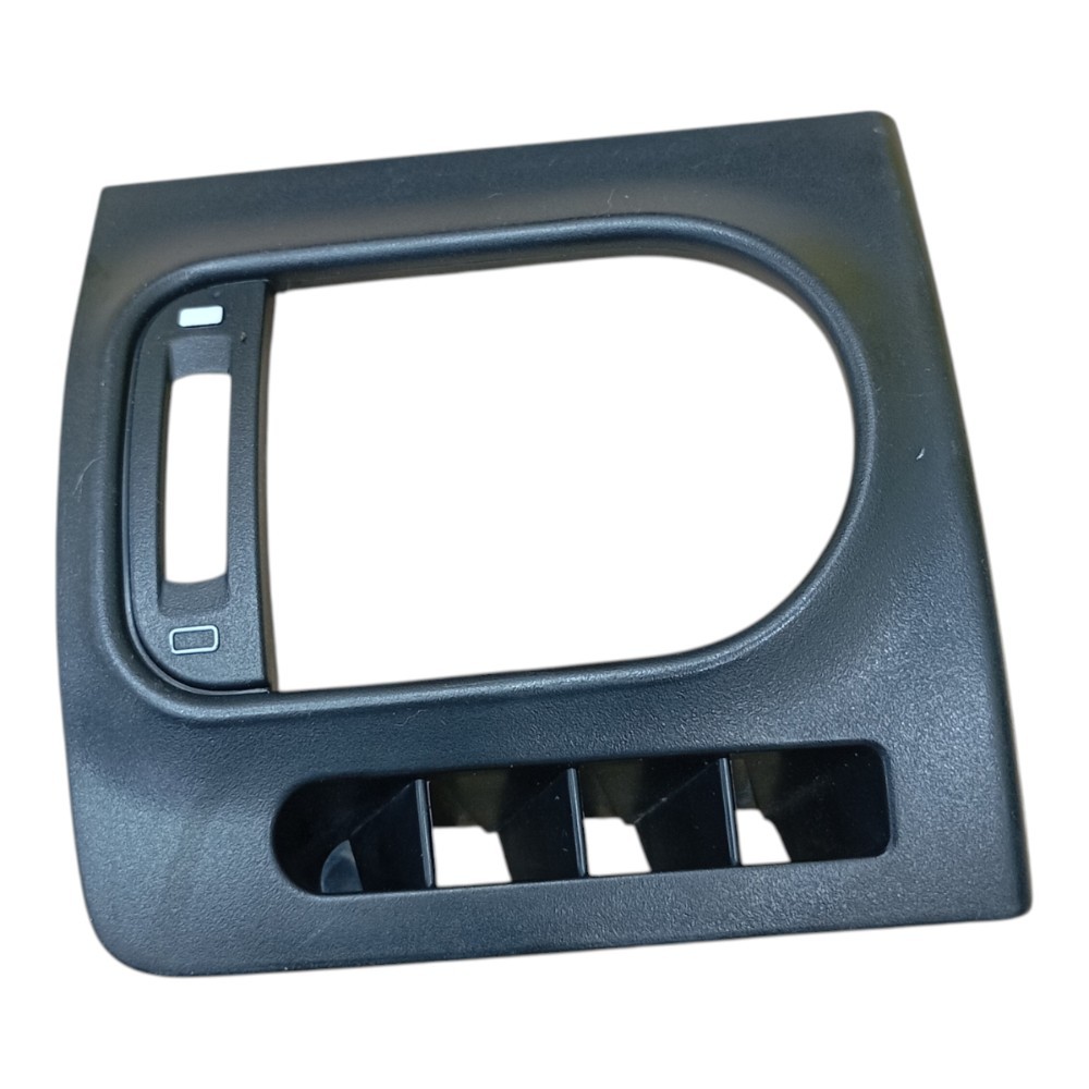 Grade frontal difusor esquerdo palio 2013 2020 100191835