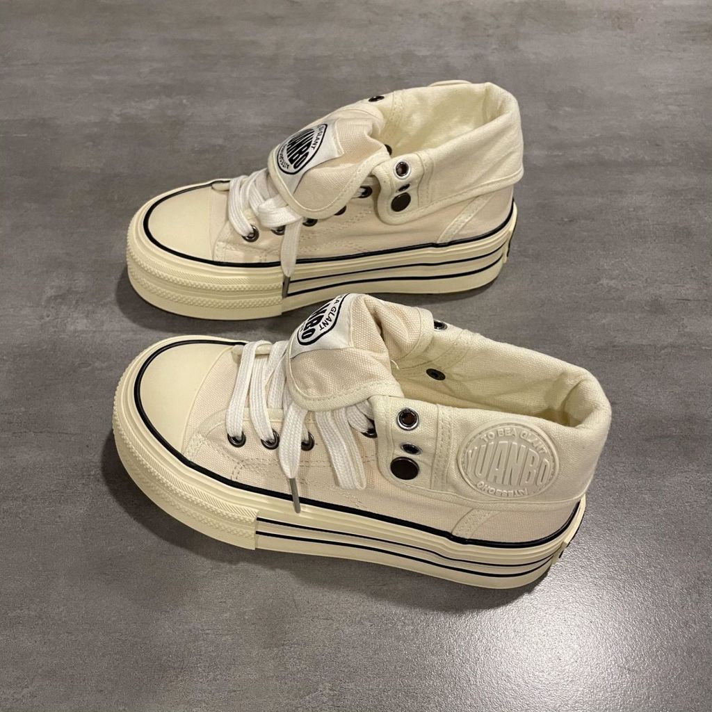 Pronto estoque Sapatos de lona de cano alto com sola grossa, sapatos brancos para estudantes, calçados esportivos casuai