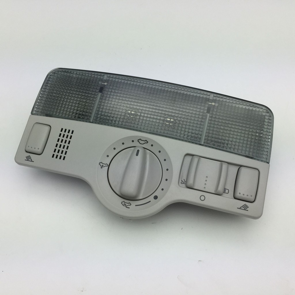 Skoda Mingrui Passat B5 Lao Baolai Seguro de alta 4 vias com interruptor de teto solar Luz de leitura interna Luz de tet