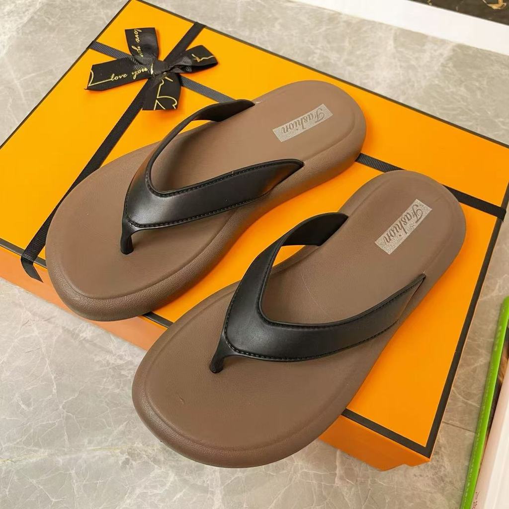 Chinelos femininos verão exterior usar chinelos confortáveis simples estilo ins Casual fundo plano estudante praia flip 