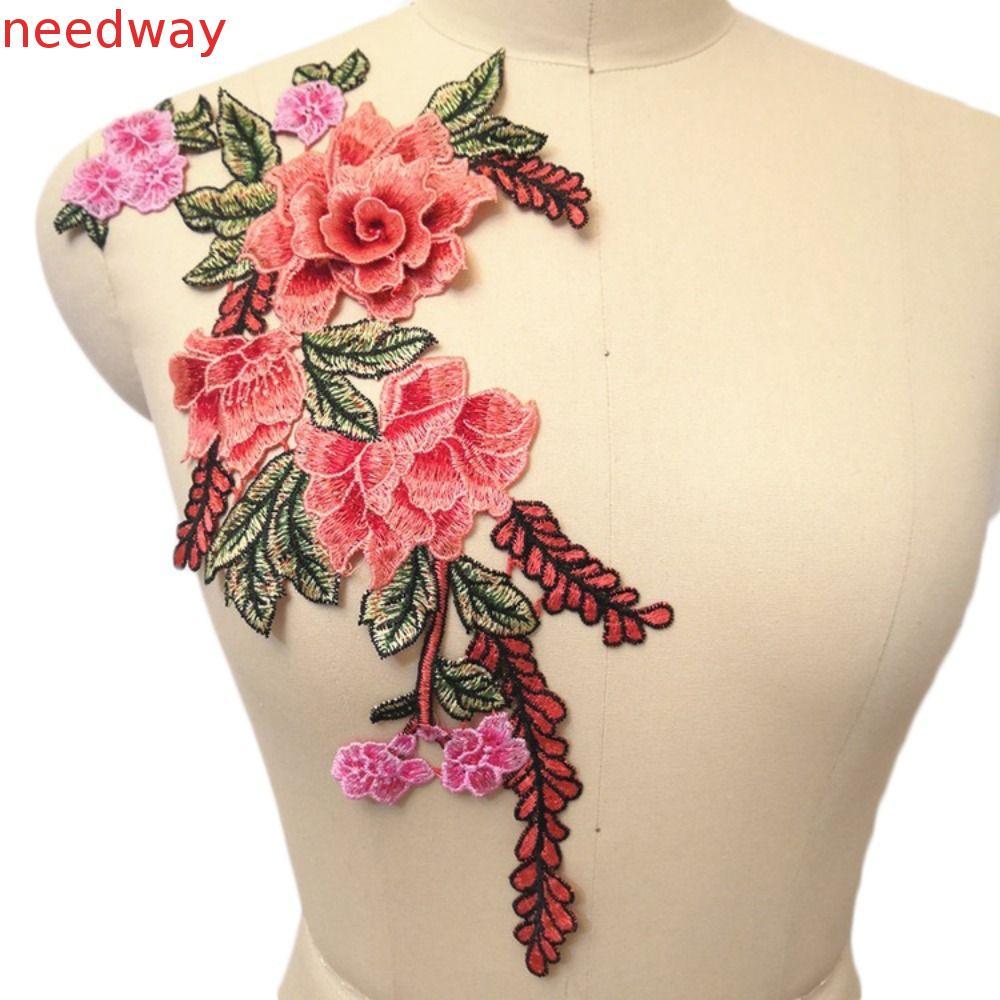 NEEDWAYB Patch Artístico Luxo Emblema Vestuário Costura Peônia Flor Cheongsam Bordado