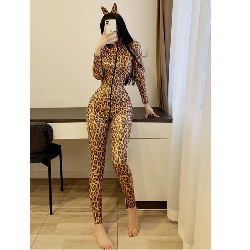 Sexy Leopardo Impressão Brilhante Couro Patente Macacão Feminino Fino Manga Longa Zíper Frontal Crotchless Bodysuit Club