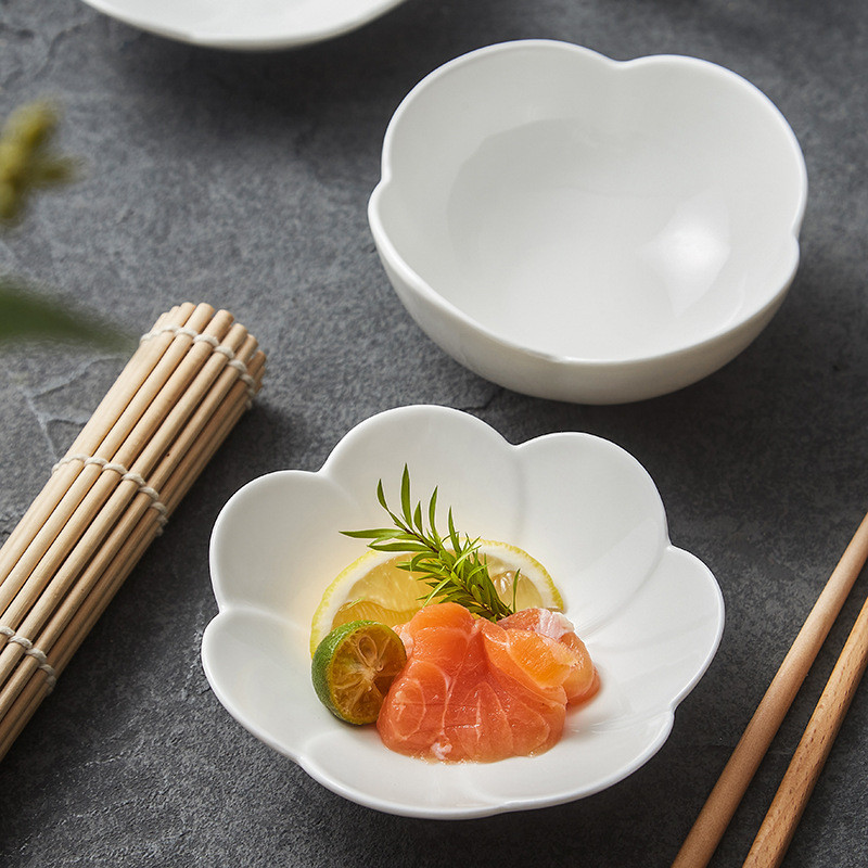 Pétala porcelana branca pequeno sabor prato doméstico mergulhando tempero prato panela quente tigela de molho Dim Sum pr