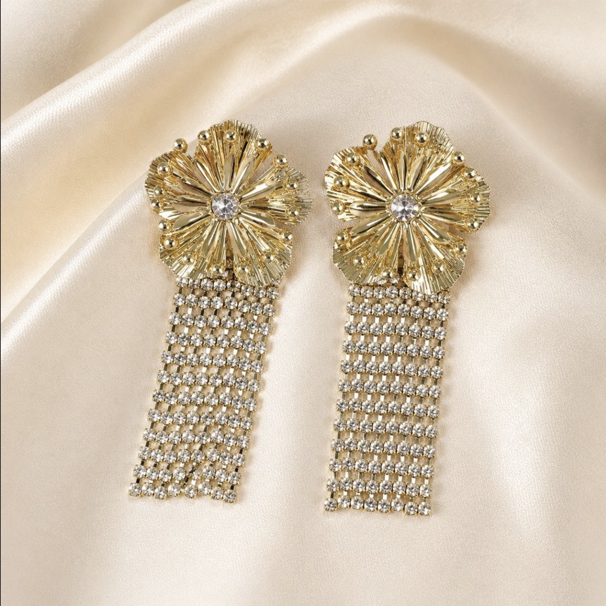 BRINCO MAXI FLOR FEANJAS  CRISTAL - Folheado a Ouro 18k