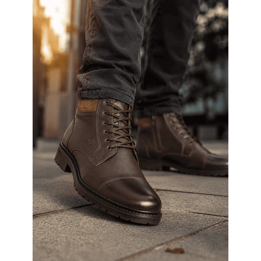 Coturno Masculino Em Couro Legítimo Bota Casual Elegante Confortável Zíper Lateral Solado Antiderrapante Tratorada