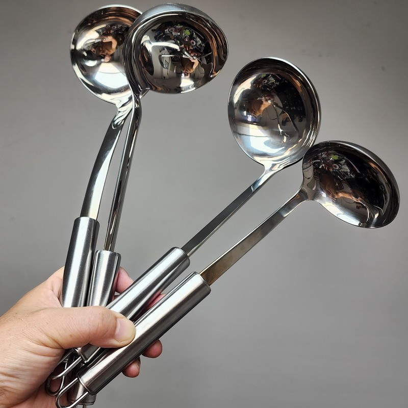 High-End exportação 304 aço inoxidável precisão espelho polimento colher de sopa pratos panela quente colher mexer-frigi