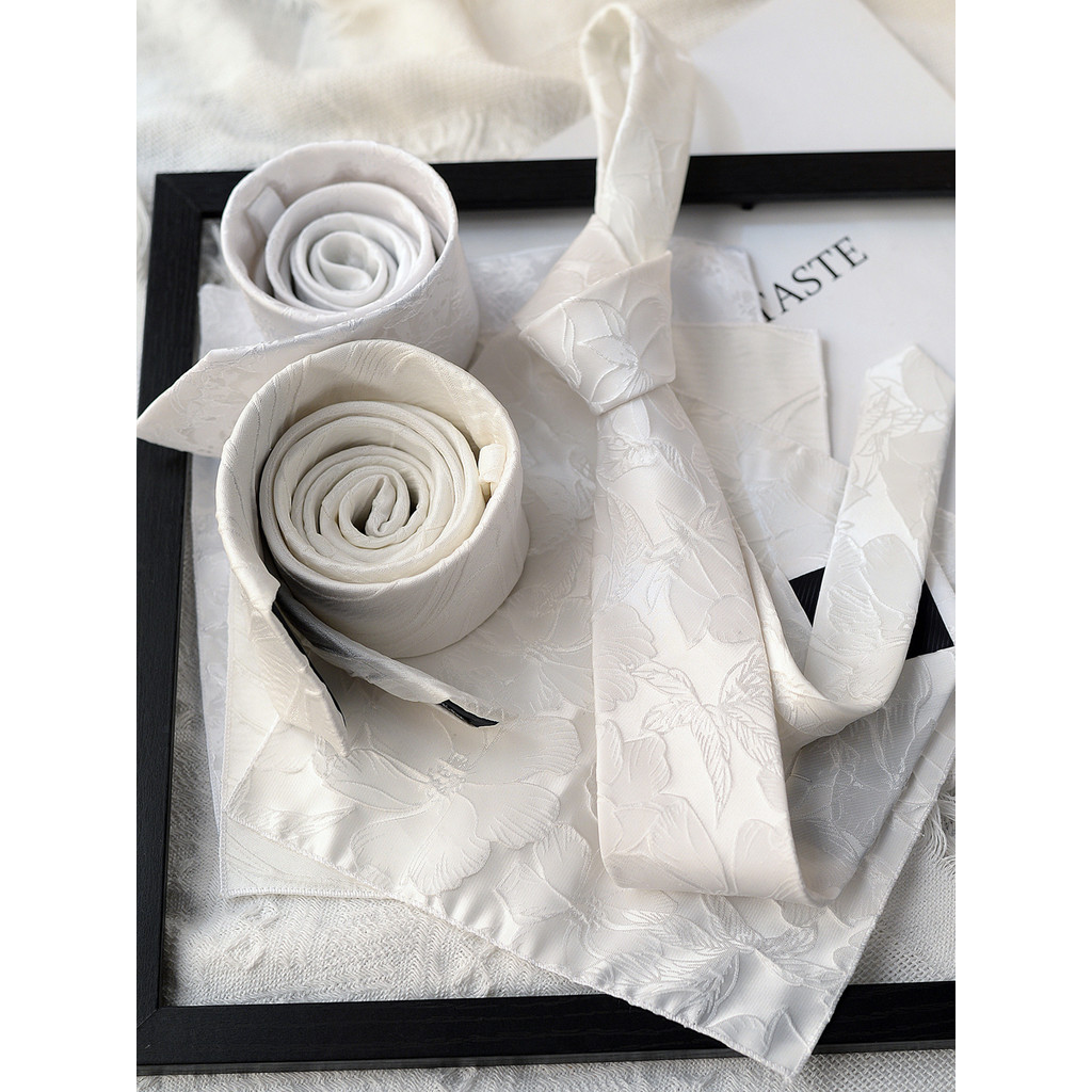 Gravata branca pura elegante tranquila High-End versão coreana britânica terno camisa gravata bege jovem moda na moda