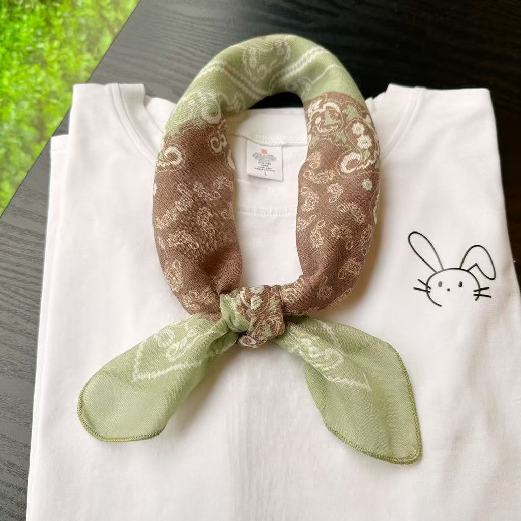 2026 primavera verão novo estilo verde Retro Floral lenço quadrado feminino respirável lenço gravata faixa de cabelo len