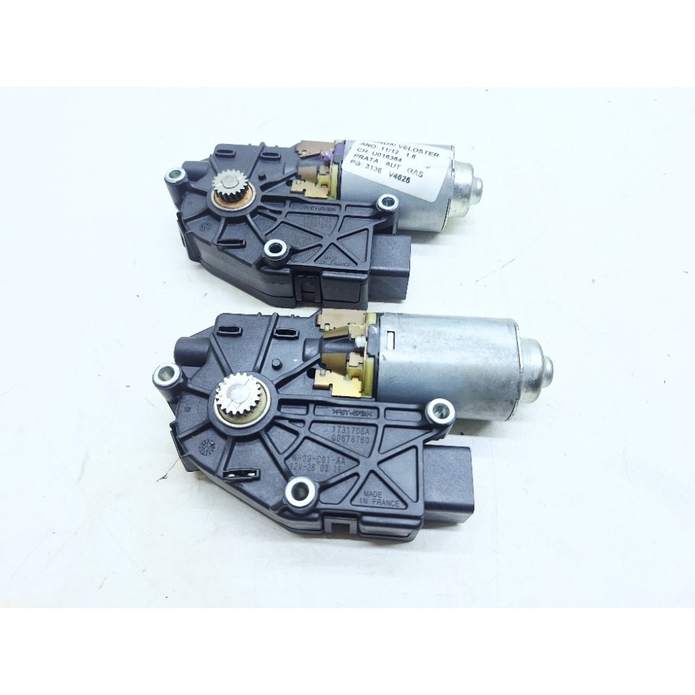 Par Motor Teto Solar Veloster 2.0 2012 1731706A/ 2226114A