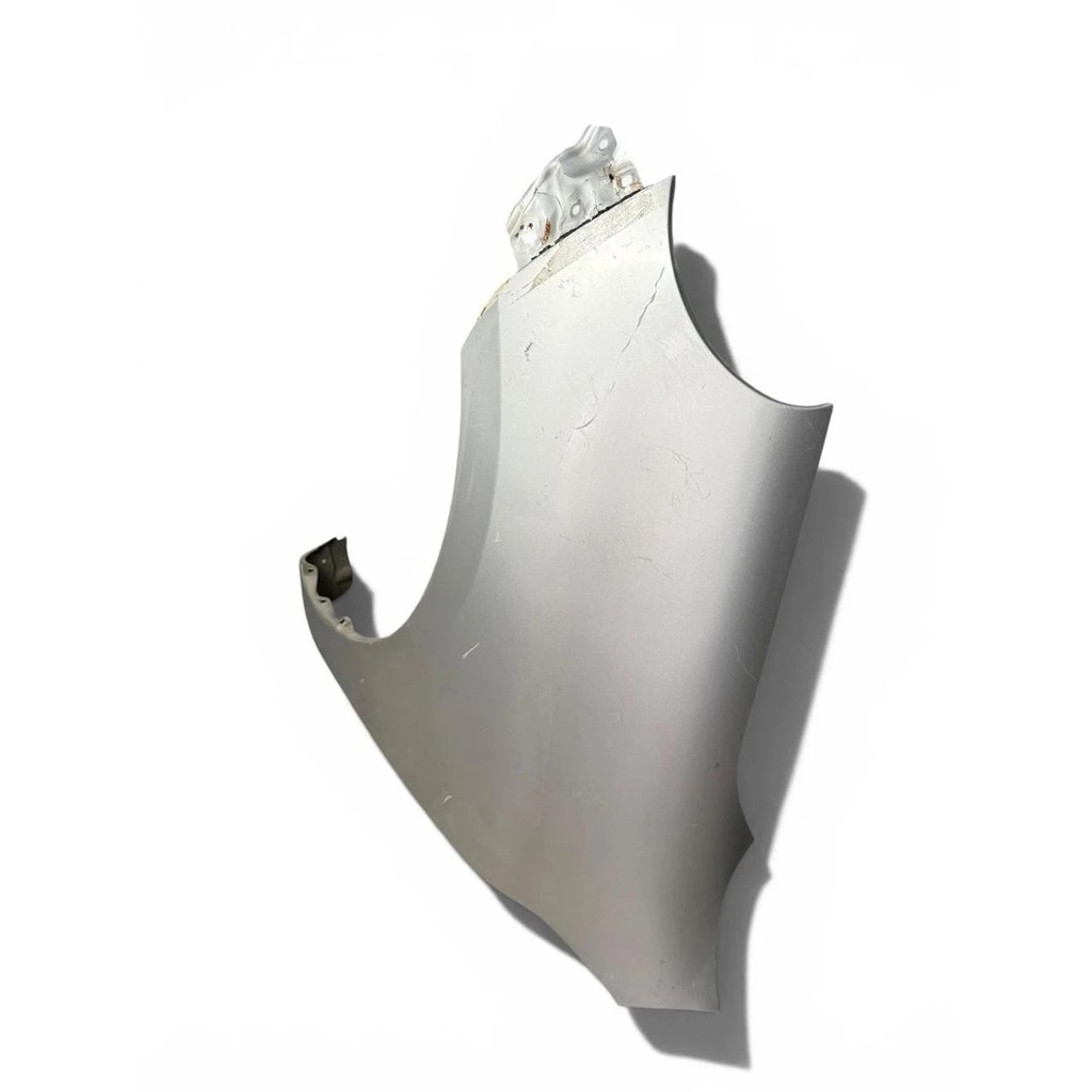 Paralama esquerdo Nissan March 2013 original - Nissan - March - 2013 - 1.0 - PN: 5616116