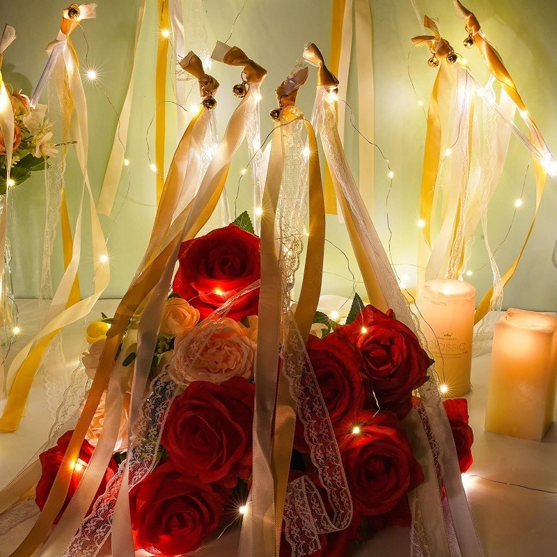 20/30/50/80 Pçs Fita De Casamento Varinhas De Fadas Com Luzes Brilham No Escuro Serpentinas De Seda Sino Piscando Vara D