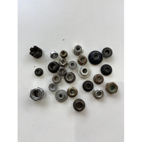 Kit 25 Porcas Sortidas Automotivo 216 Preto