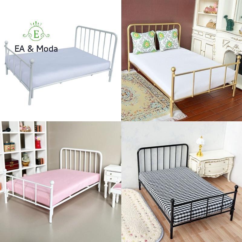EA & Moda 1 Peça Decoração De Cena De Quarto 1 : 12 Casa De Bonecas Cama De Metal Mini Móveis De Boneca Moldura De Ferro