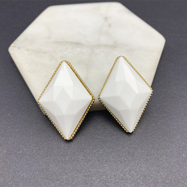 Brincos de alta qualidade 2024 novo estilo geométrico diamante branco brincos agulha de prata moda elegante brincos atmo