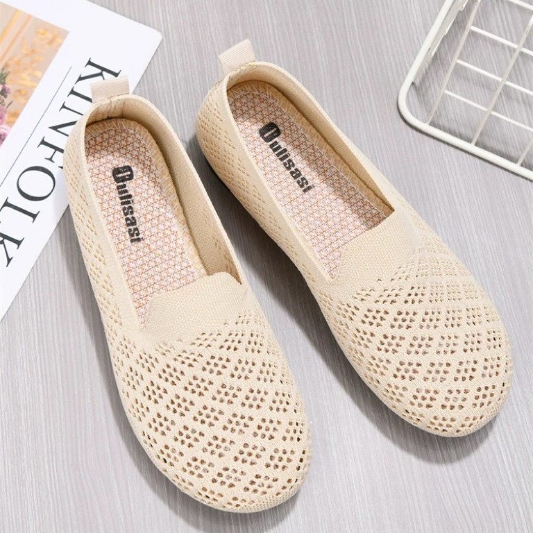 Velho pequim sapatos de pano feminino verão novo estilo sapatos de malha respirável mãe sapatos boca rasa sapatos de mal