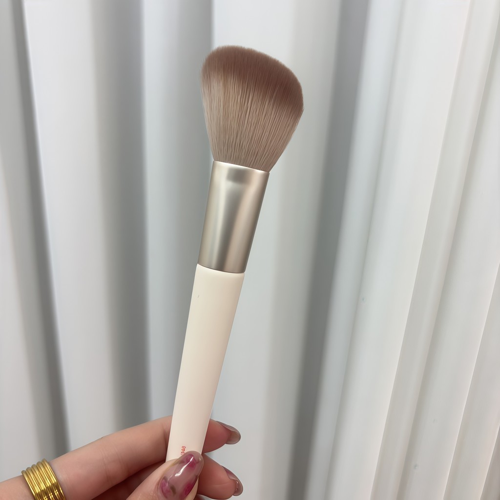 Genuíno UBC inclinação Blush escova inclinação contorno escova bochecha contorno sombra escova silhueta pincel de maquia