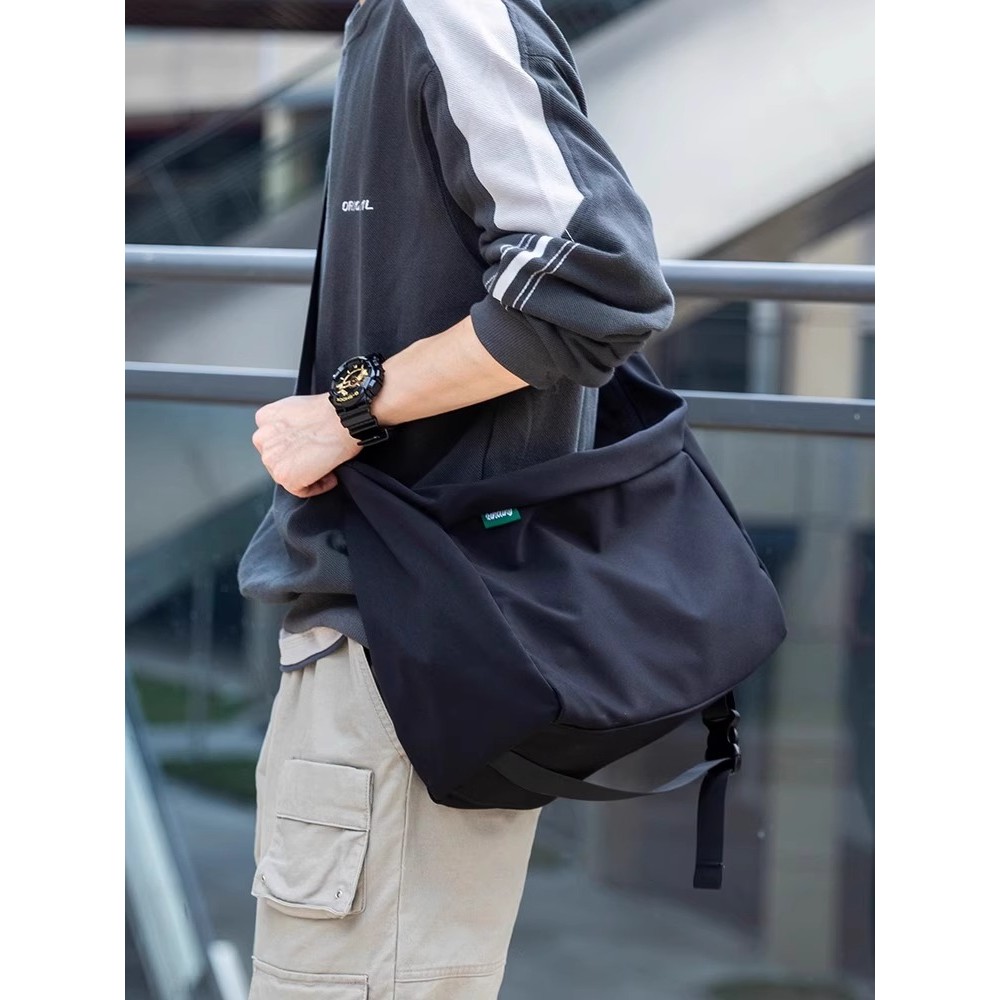 Hong Kong IT HKins Novo Estilo Bolsa de Ombro Homens Commuter Messenger Bag All-Match Sports Messenger Bag Travel Boy Ba