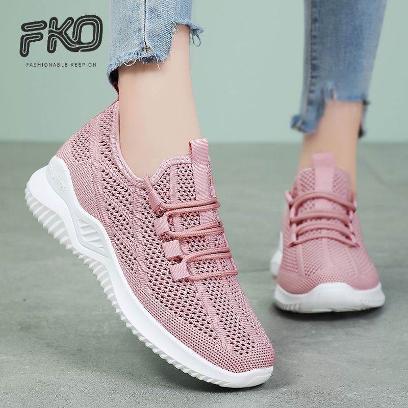 Sapatos femininos verão respirável sapatos femininos leves sapatos de sola macia malha oco sapatos esportivos casuais