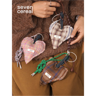 Qigu | Amor satisfação pingente completo bonito em forma de coração moda ins High-End saco de escola pingente quente cha
