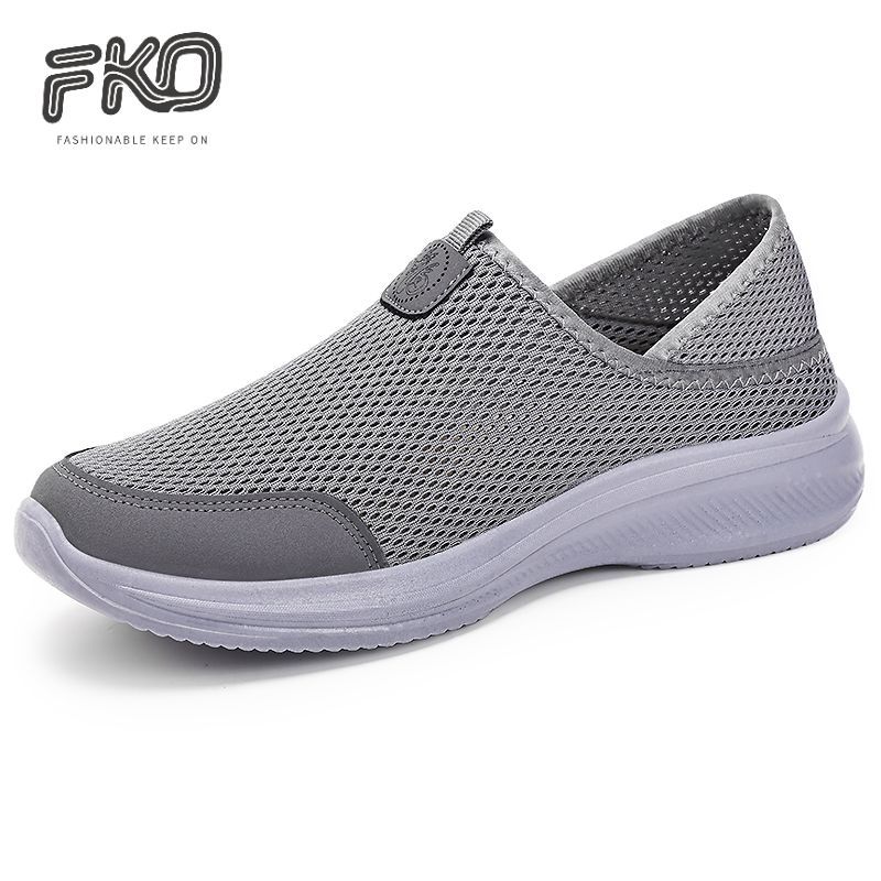 Sapatos femininos verão novo estilo voando tecido malha mãe sapatos confortáveis respirável sapatos femininos All-Match