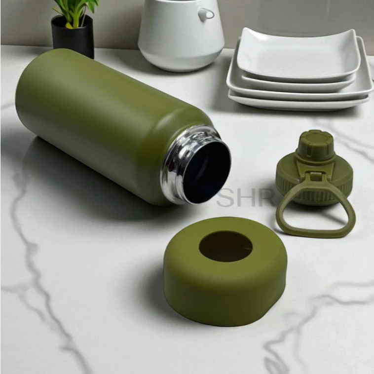 Garrafa Térmica de Inox com Capinha Protetora de Silicone Antiderrapante — foto 4