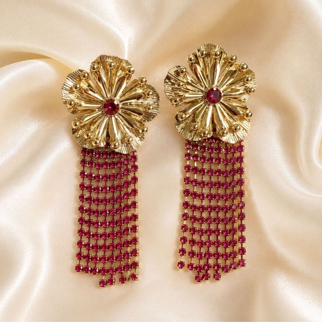 BRINCO MAXI FLOR COM FRANJAS  ROSA - Folheado a Ouro 18k