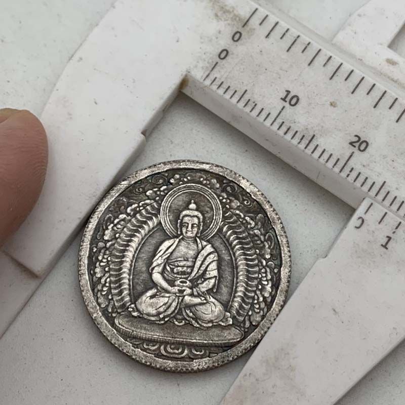 O vendedor recomenda bons produtos!!Moedas perdidas Tathagata Buda Bodhisattva Latão Medalha de Prata Antiga Artesanato