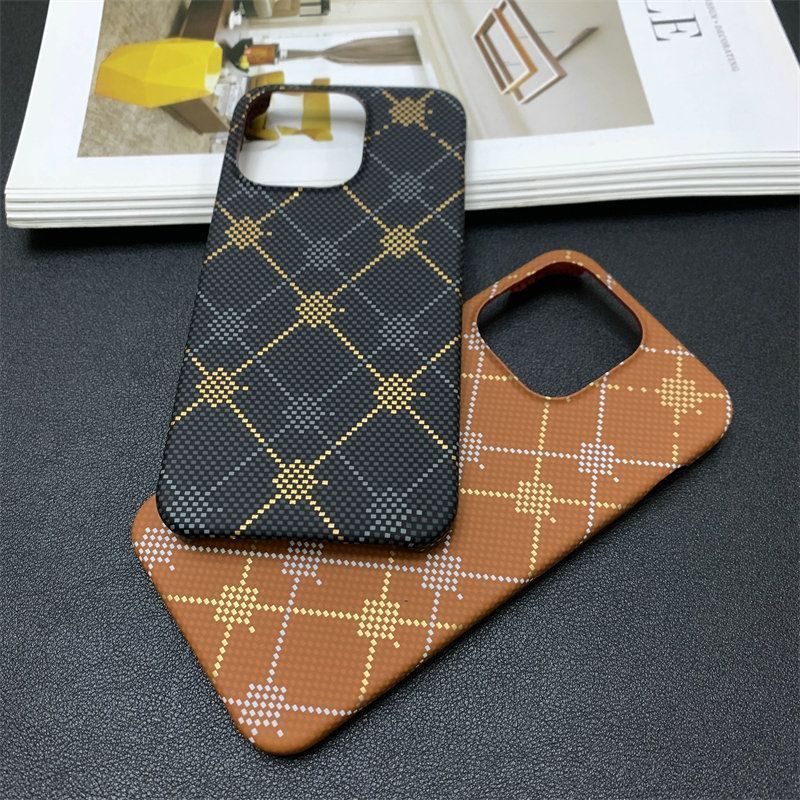 Capa para celular para OnePlus 15T, Ace 6, Ace 5 Pro, padrão de fibra de carbono, pintada, semi-fechada, com furos grand