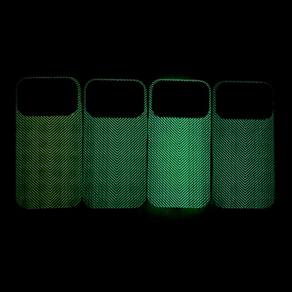 Capa De Telefone Luminosa Kevlar De Fibra De Carbono Texturizada Sky Pulse Para IPhone 17 16 15 Pro Max N52 Acessório Ma