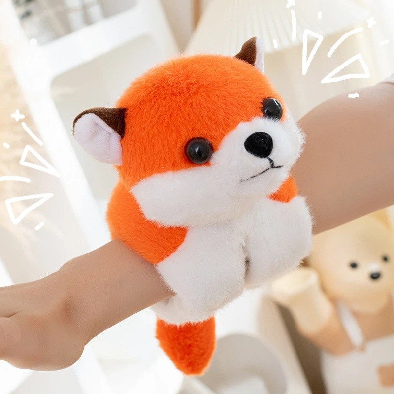 Brinquedo de pelúcia em formato de pulseira de raposa/capivara, adequado para meninas e meninos.