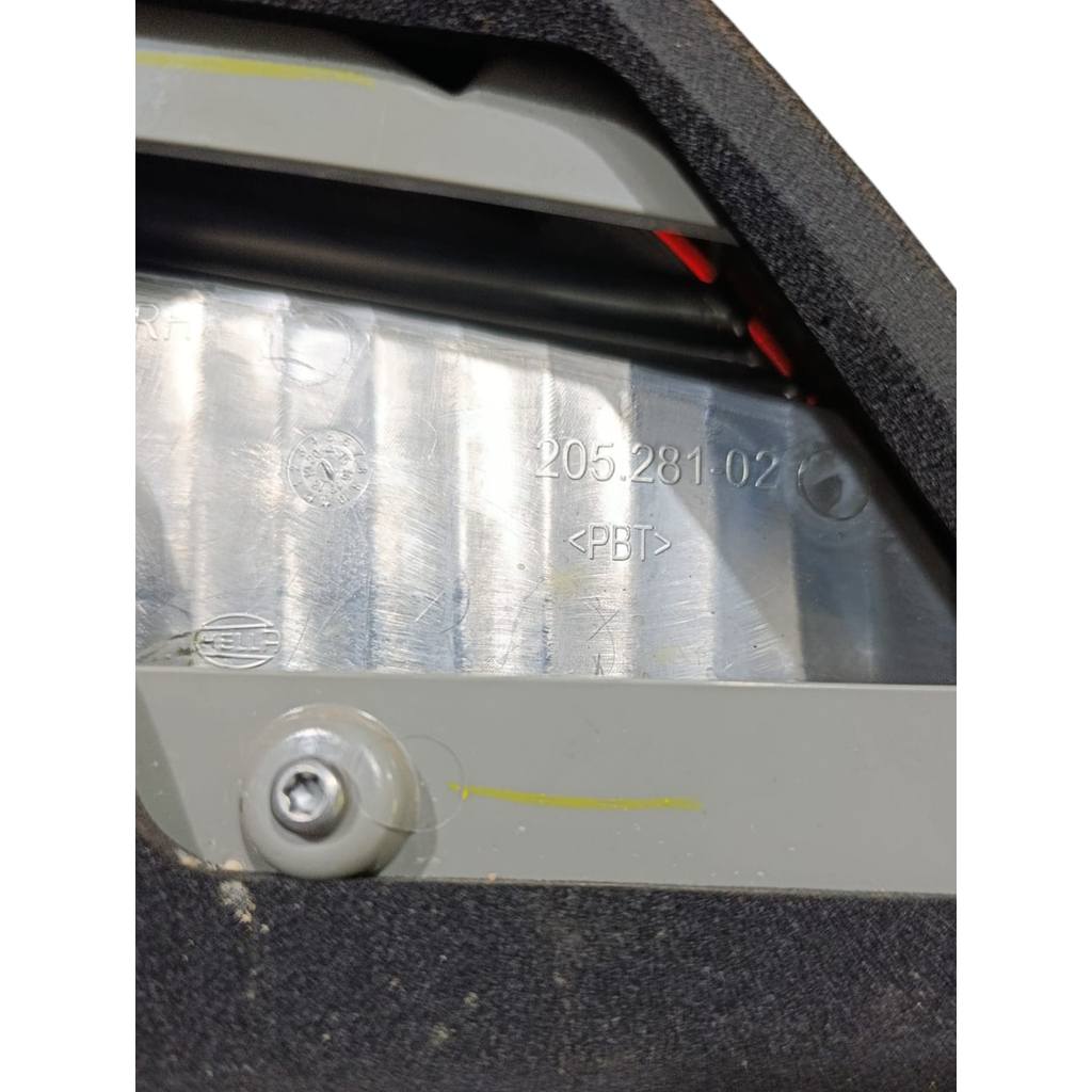 Lanterna Traseira da Tampa Nissan Sentra 2017 2019