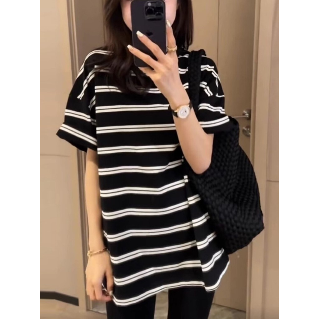 Preto branco listrado camiseta feminina de comprimento médio cobrindo bunda bens europeus versão grande moda tamanho gra