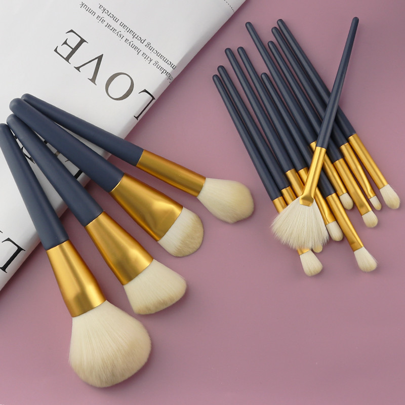 Ermu Conjunto de pincéis de maquiagem baratos portugueses Conjunto completo para iniciantes Cangzhou Cabelo macio Sombra
