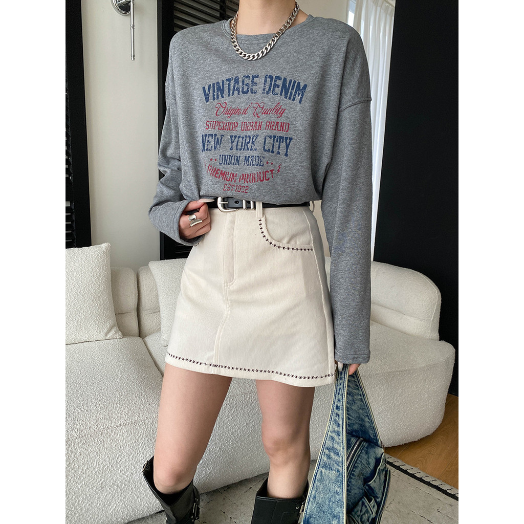 Americano Retro angustiado carta impressão em torno do pescoço solto manga comprida camiseta feminina 2026 primavera nov