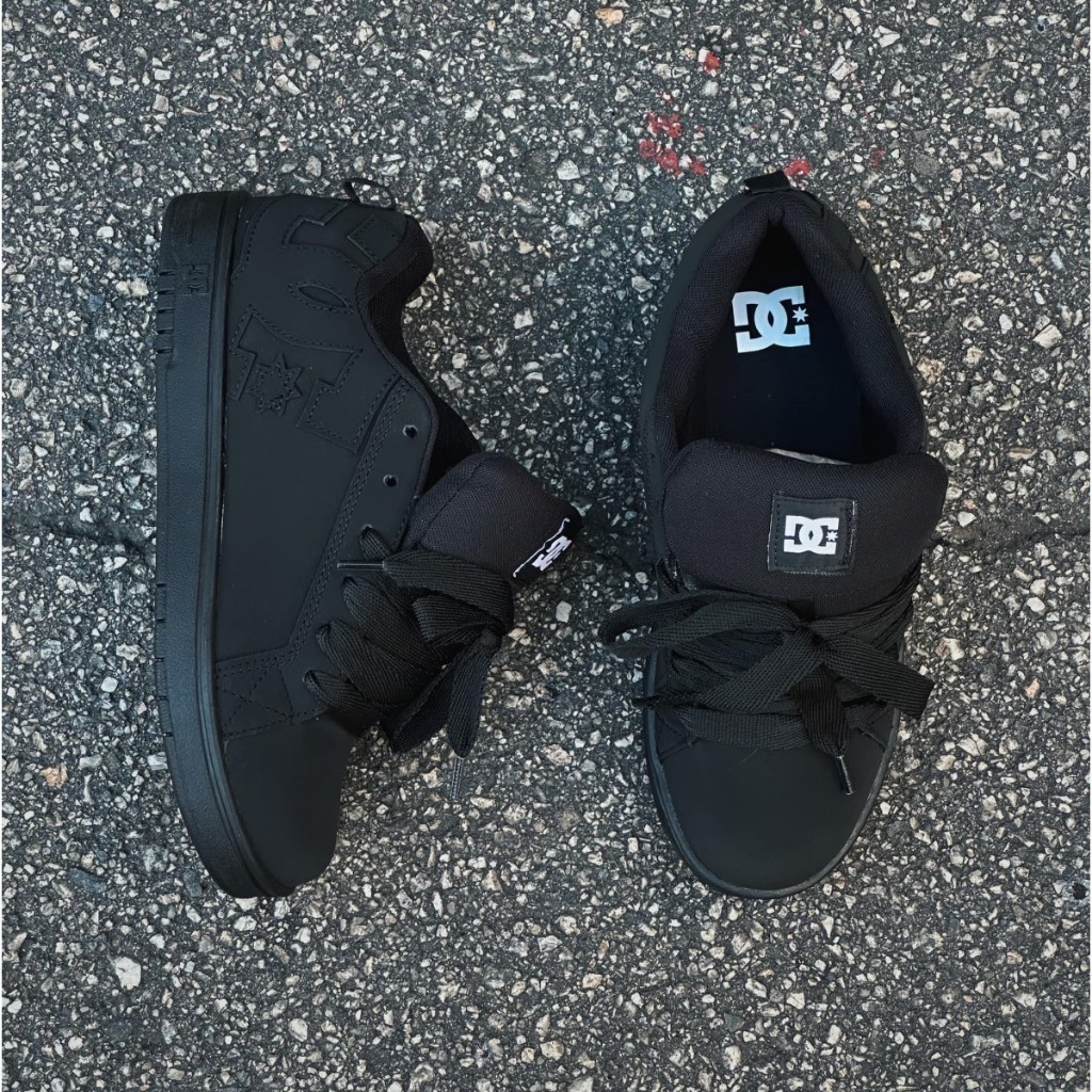 Tênis DC Shoes Court Graffik TX Preto/Branco Tênis Skate Masculino Casual Preto Branco Confortável Estiloso Urbano