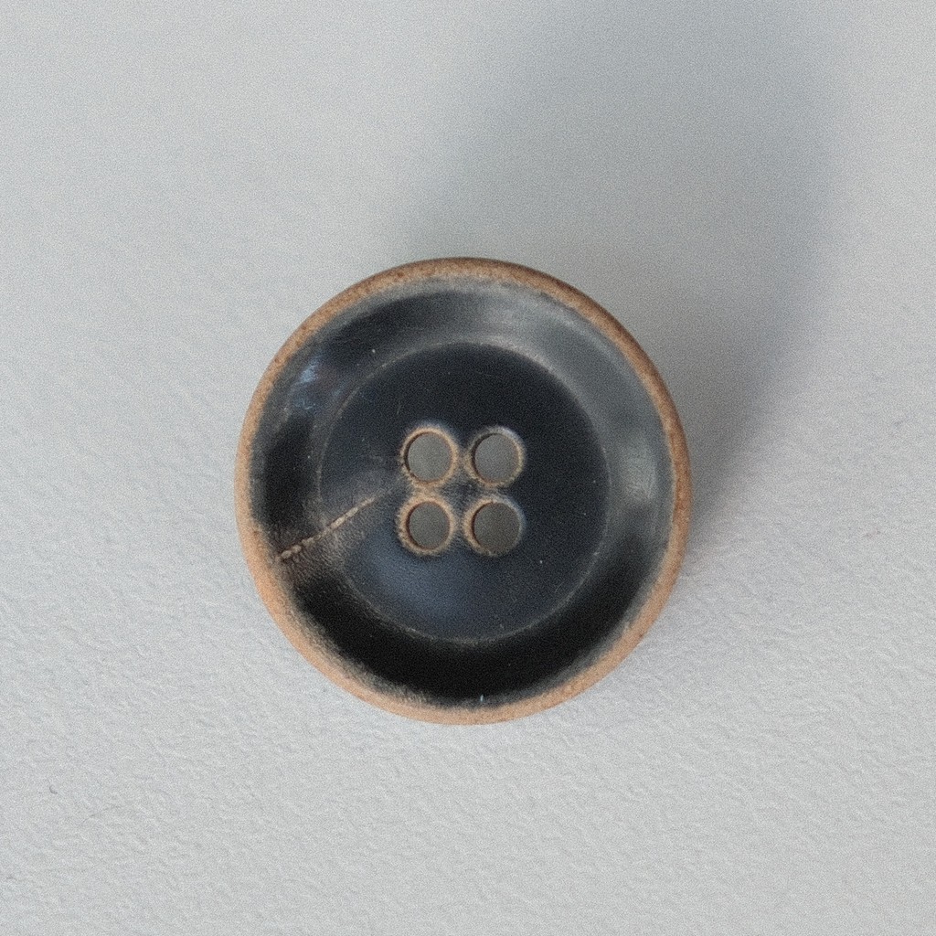 22mm preço de uma peça reino unido jardim têxtil preto brilhante cinza escuro botão de buzina com borda queimada