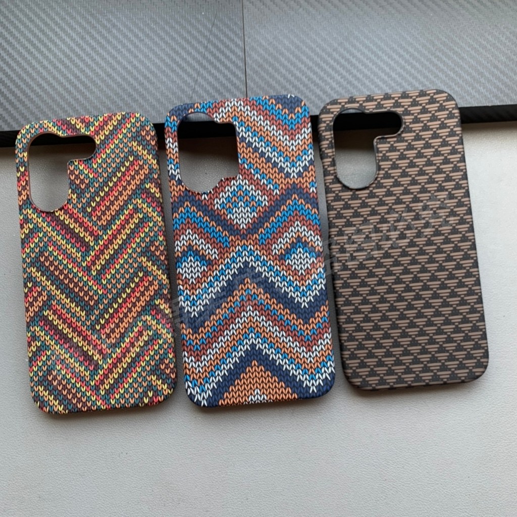 Adequado para Redmi turbo5 Capa de telefone turbo5Max Kevlar Padrão Lente luminosa não coberta Orifício grande Meio cobe