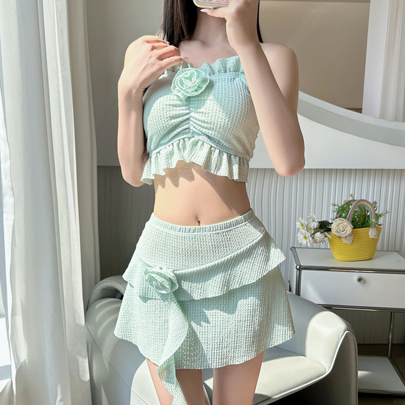 2026 verão maiô feminino Split Doba Amino biquíni menina doce Sexy flor mais magro olhar praia primavera quente maiô