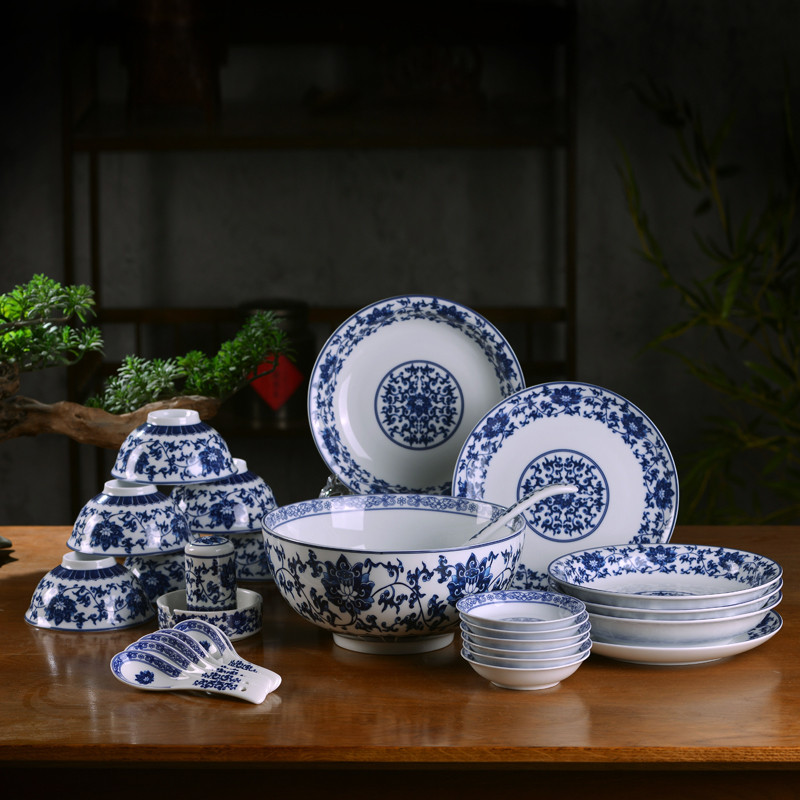 Jingdezhen azul branco porcelana talheres prato conjunto doméstico chinês High-End porcelana branca presente antigo tige