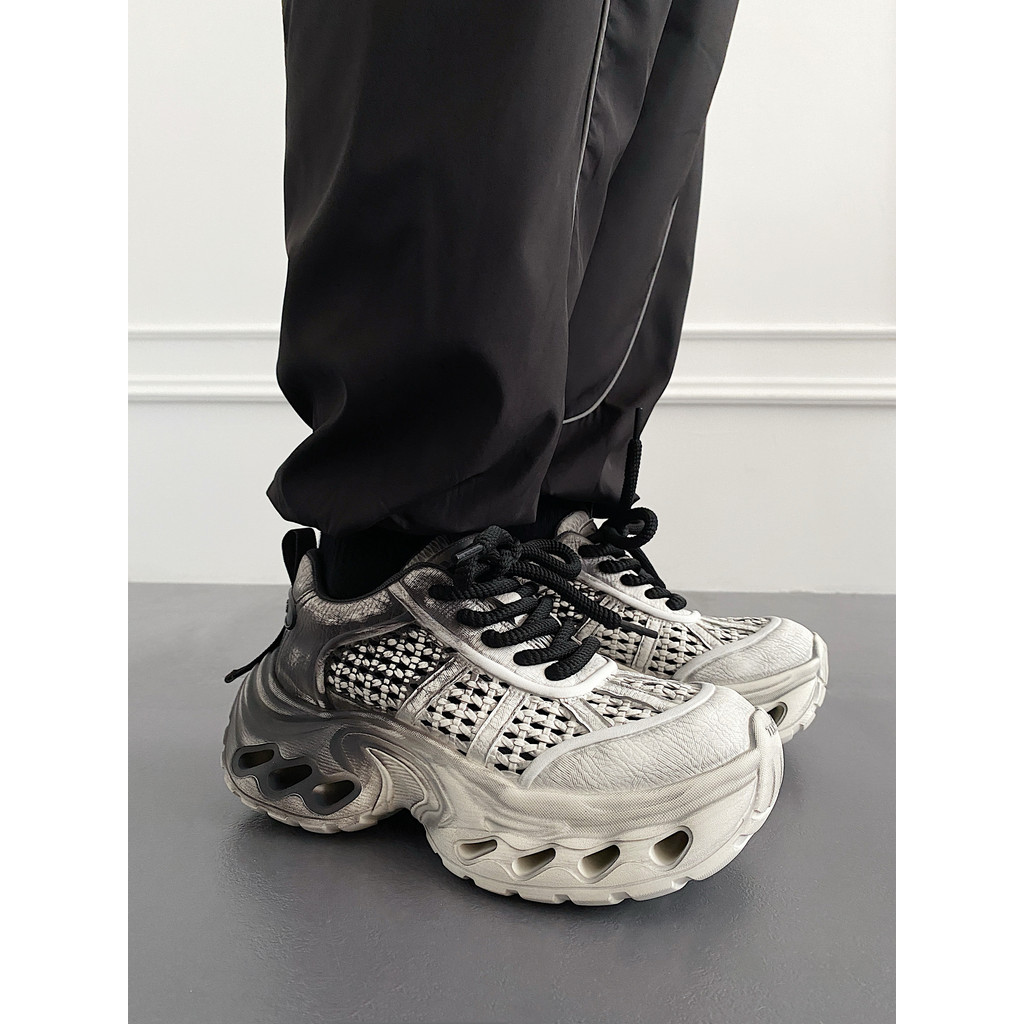 Sapatos masculinos 2026 novo estilo papai sapatos verão tecido oco respirável esportes sapatos casuais masculinos de sol