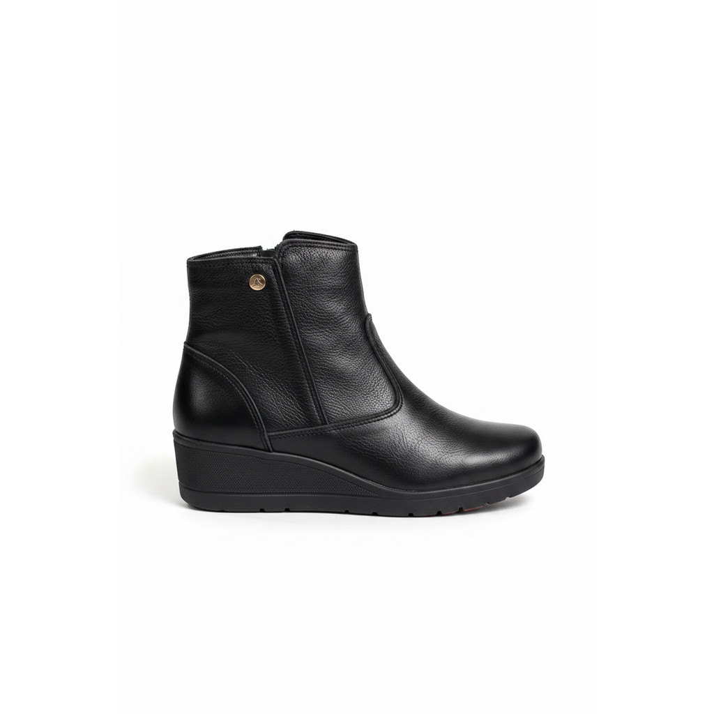 Bota de couro feminina cano curto salto anabela confort 0321