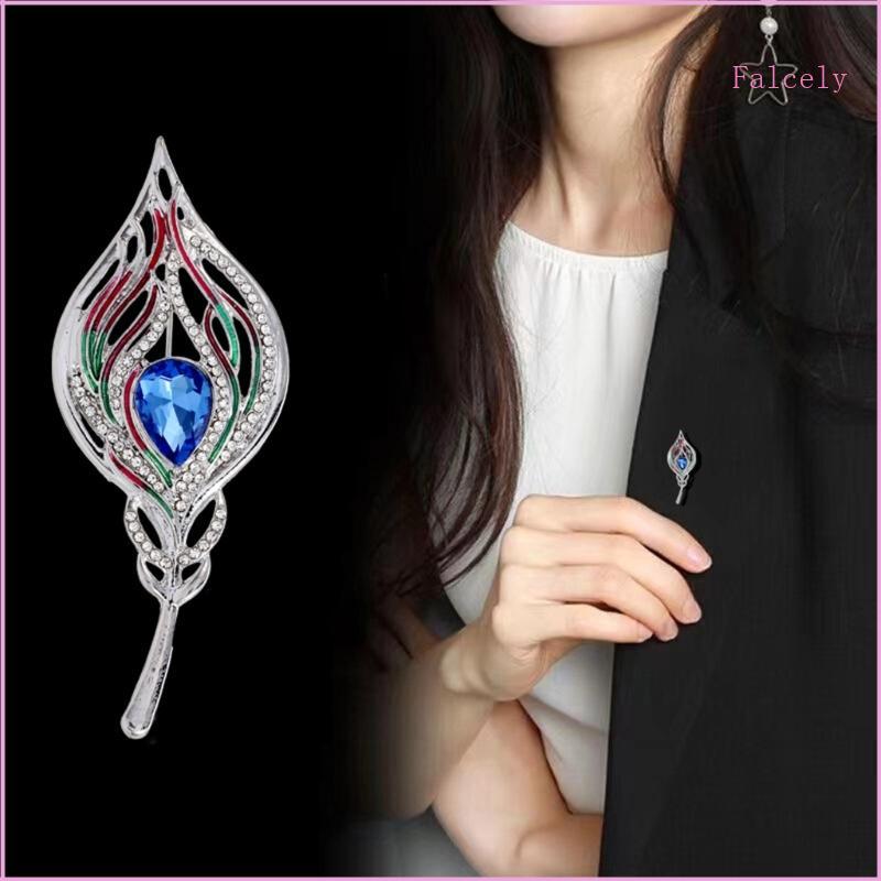 Antigo Inspirado Pino Ornamento Zinco Metal Artesanato Pena Tema Broche Para Jaquetas Casacos Jóias