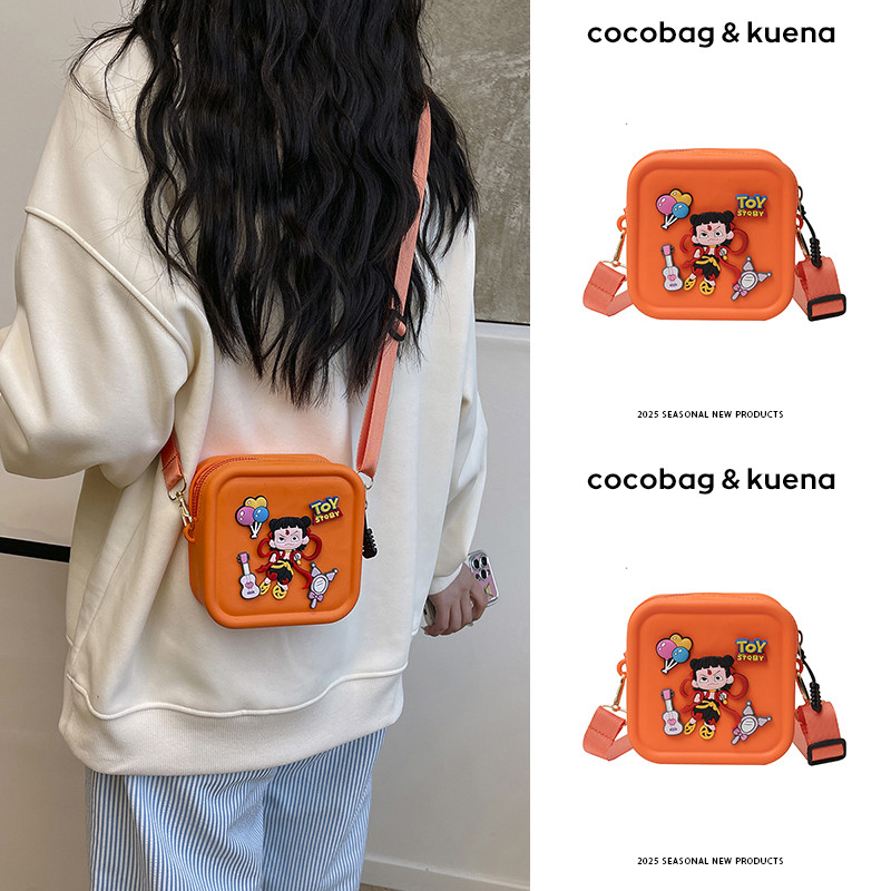 Mini bolsa pequena menina 2026 novo estilo crianças bonito Nezha mensageiro de um ombro pequeno quadrado bolsa de moedas