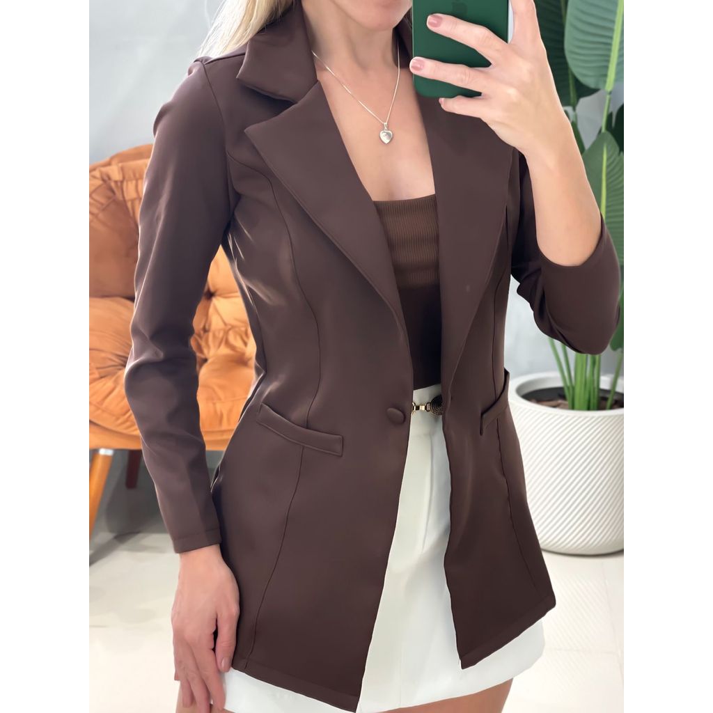 Blazer Max Slim em Alfaiataria Raiane