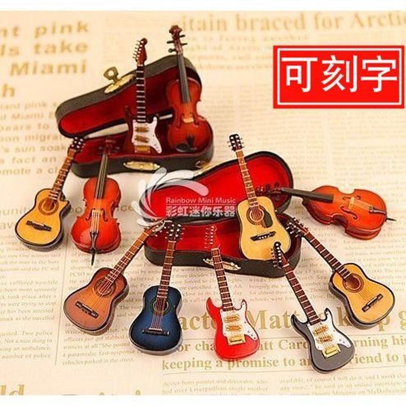 Zhuzhou Liying Trading Co., Ltd. Arco-íris Mini instrumento musical broche de guitarra de madeira broche de violino Yuri