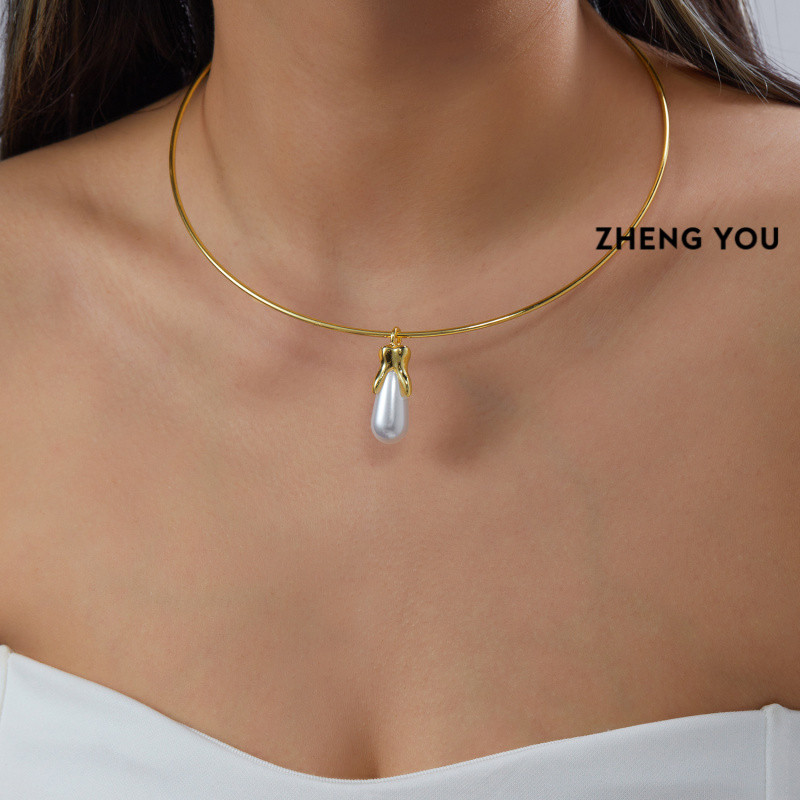 Colar Choker Dourado Moderno para Mulheres com Pingente de Pérola em Forma de Gota, Joia Minimalista de Cristal para Uso
