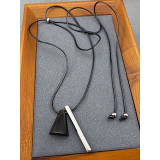 Desenhável corda de couro preto longo camisola corrente luz luxo High-End atmosférico cilíndrico pingente acessórios col
