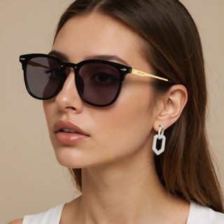 Retro bege prego óculos de sol novo estilo moda ao ar livre Anti-ultravioleta óculos de sol Premium